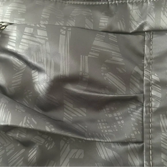 Lululemon Fast in Flight Gym/Travel Bag - Picture 10 of 15